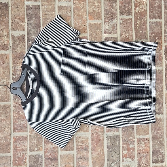 Moncler Black and White Striped Manglia Short Sleeve Tee Size L - Picture 1 of 6
